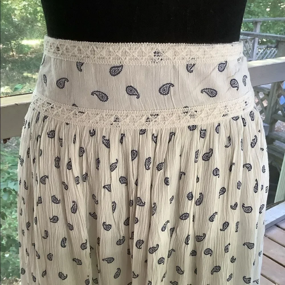 Cherokee...Skirt   - Picture 6 of 7